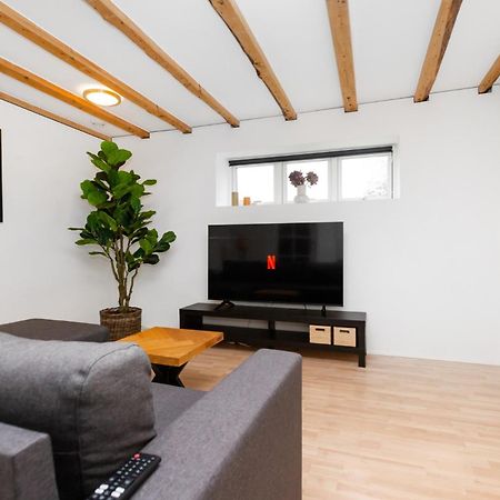 Moderne & Fuldt Udstyret Lejlighed M.Plads Til 4 Hojbjerg Dış mekan fotoğraf